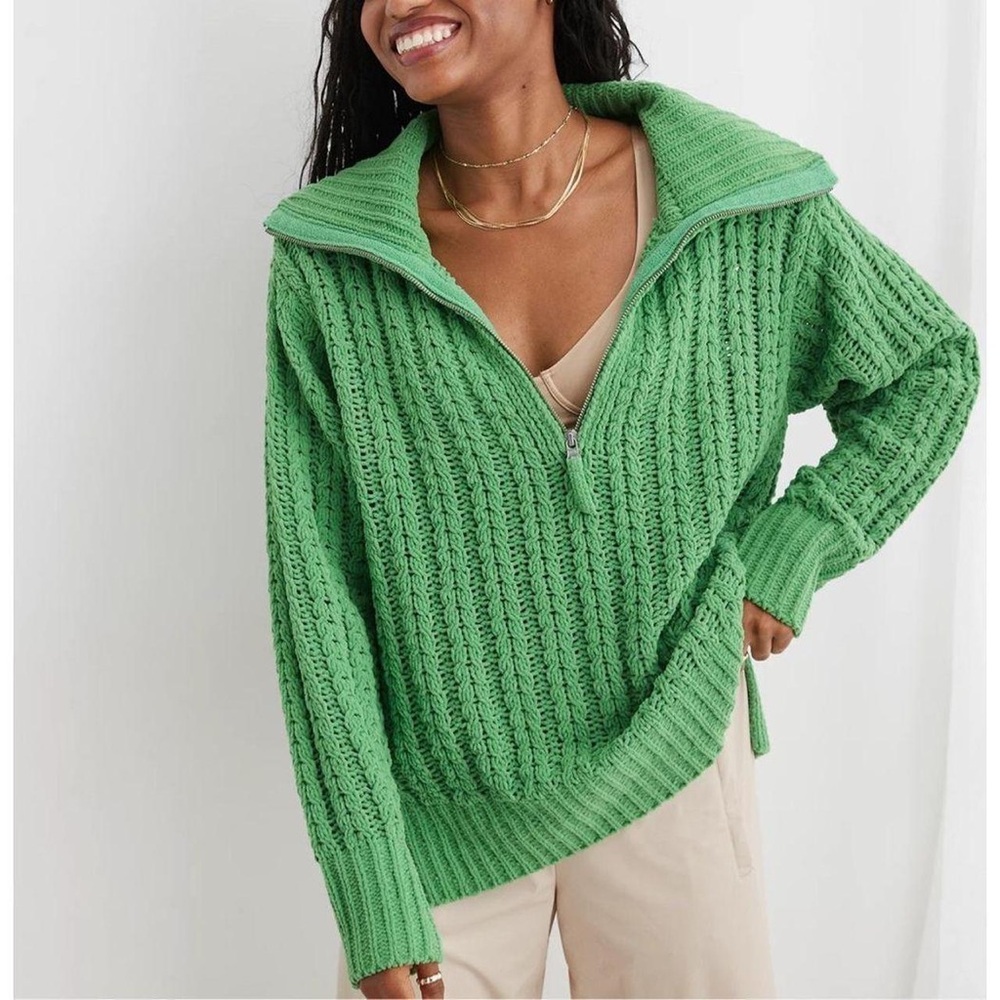 Aerie Cable Car Quarter Zip Sweater Size M in Green
